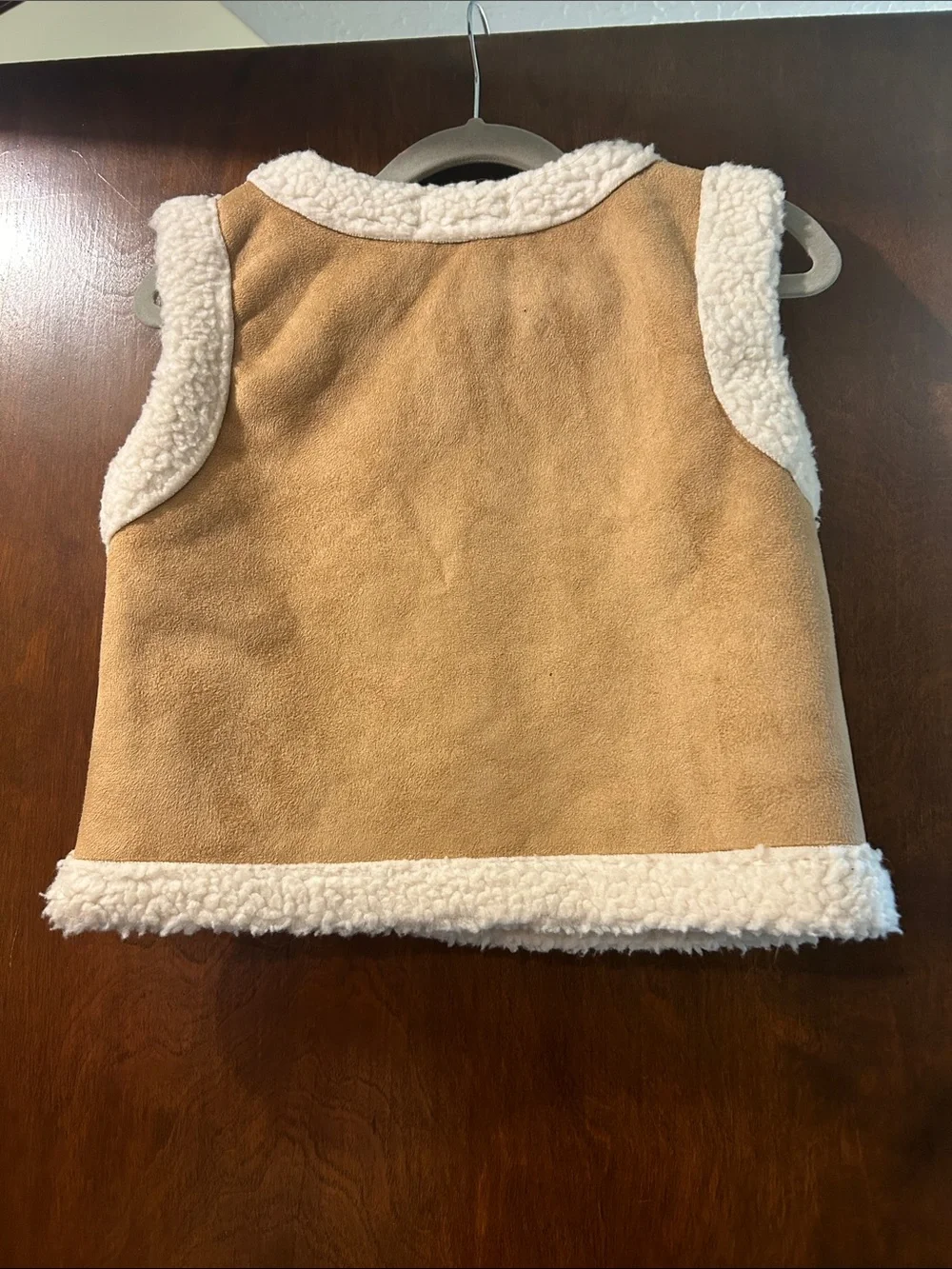 btween Kids Tan Vest with Cream Sherpa Trim
